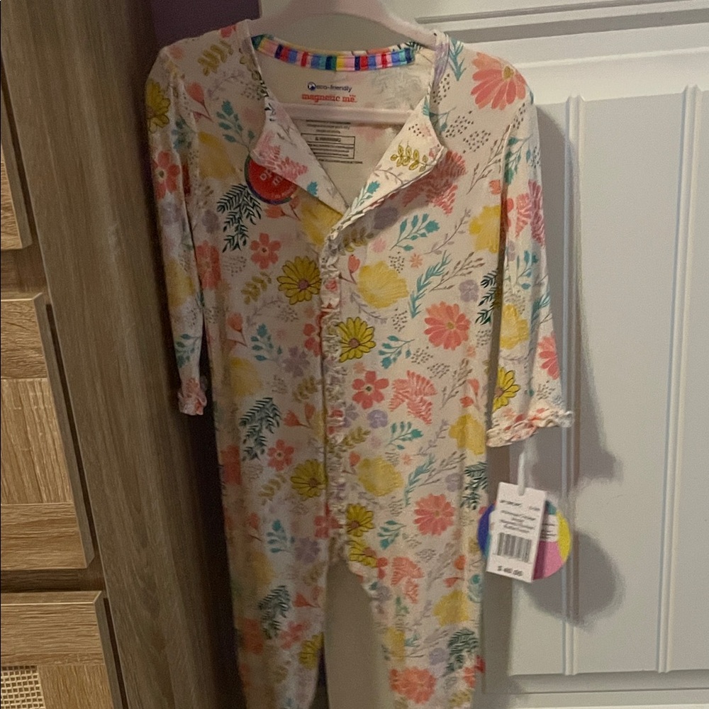 Magnetic Me Floral Kids onsie primrose cottage NWT